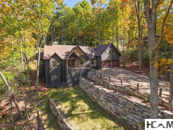 143 E. Rochester Drive, Cashiers, NC 28717
