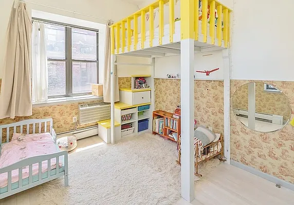 Rented by BLS Realty | media 32