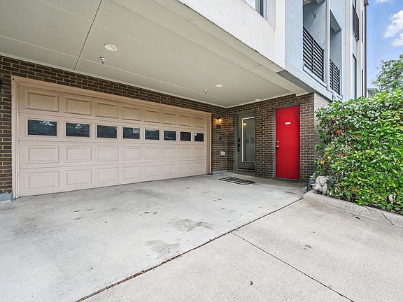 5th image of 2222 Moser Ave Unit 108
