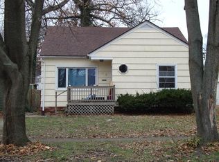 1725 N Brookfield St, South Bend, IN 46628