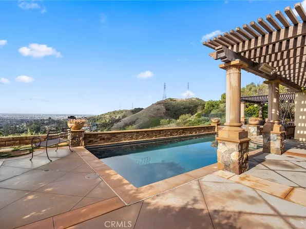 2608 N San Miguel Dr, Orange, CA 92867
