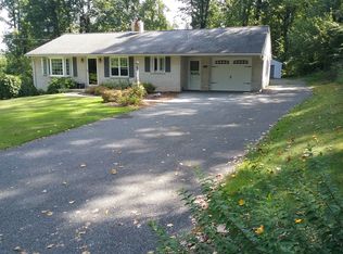 410 Horseshoe Trail Rd, Denver, PA 17517