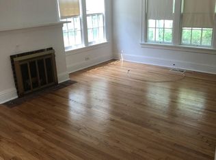 3923 Glendenning Rd, Downers Grove, IL 60515