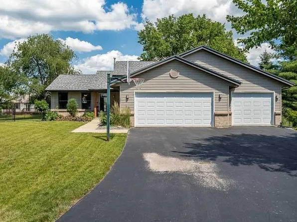 107 Thistlewood Trl, Rockton, IL 61072