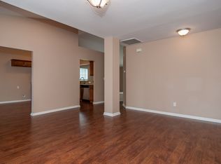 8602 Sutherlin Forest Ct, Charlotte, NC 28215