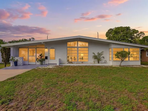 3876 Prudence Dr, Sarasota, FL 34235