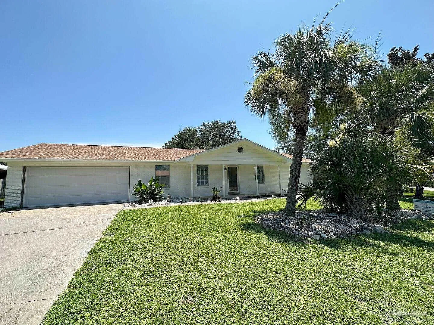 3 bed, 2.0 bath, 1502 sqft, $2,850 — Photo 1