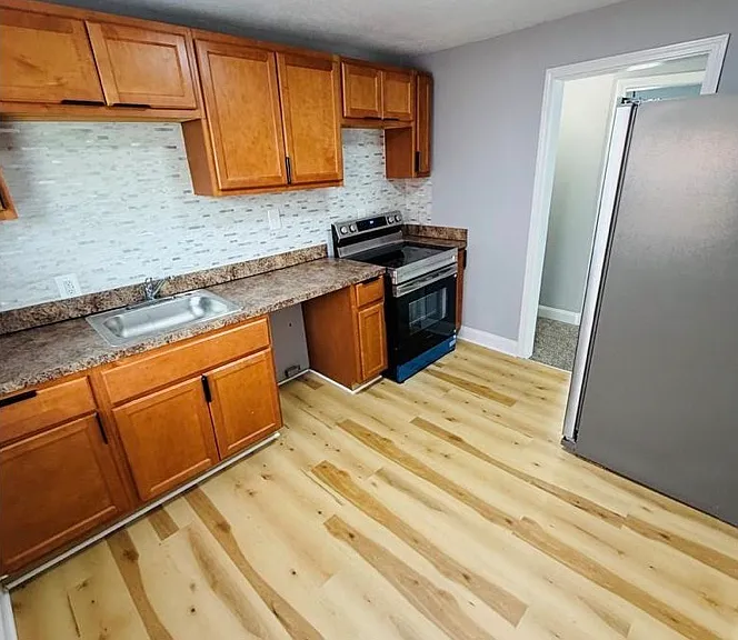 14701 Milverton Rd #1 — Photo 15