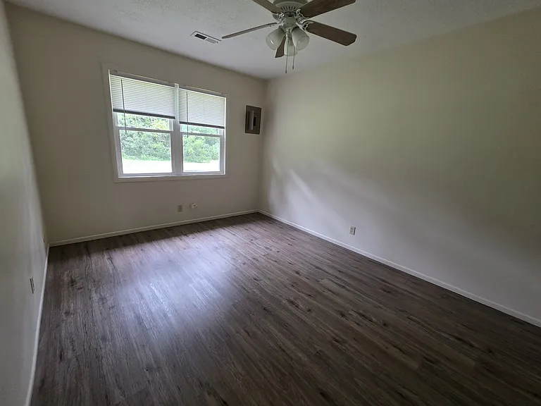 2545 Winterbrook Dr — Photo 4