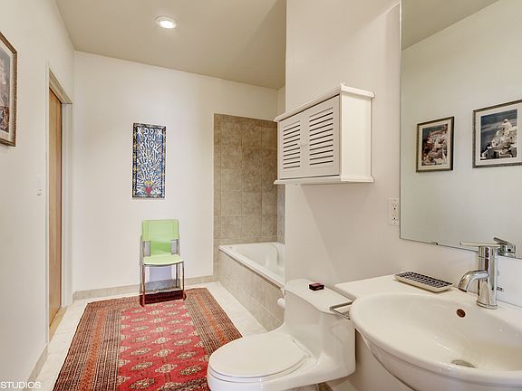 5th image of 522 Locust Lane # 408 St