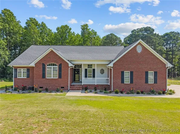 9245 Chickapee Dr, Linden, NC 28356