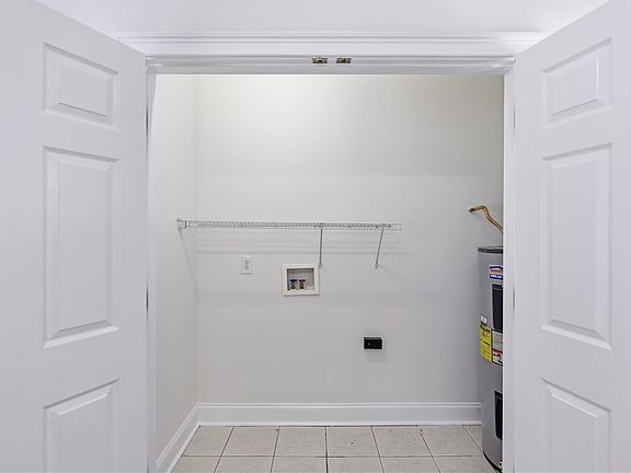 5th image of 329 E Longleaf Dr