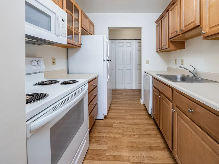 Clintwood Apartments — Photo 50