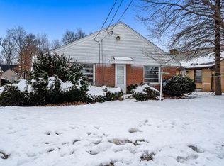 2215 Logan St, Rockford, IL 61103