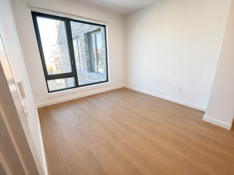 158 Lott St #599D — Photo 6