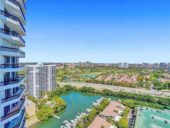 2nd image of 3530 Mystic Pointe Dr APT 2708