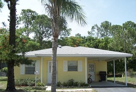 1st image of 2913 Poinciana Dr