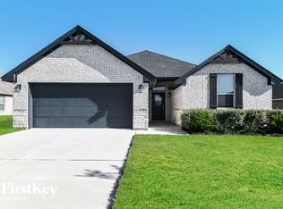 208 McKittrick Ln, Godley, TX 76044