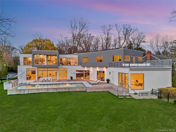 840 Pirates Cove, Mamaroneck, NY 10543