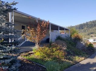 801 Shadow Ranch Ln, Roseburg, OR 97470