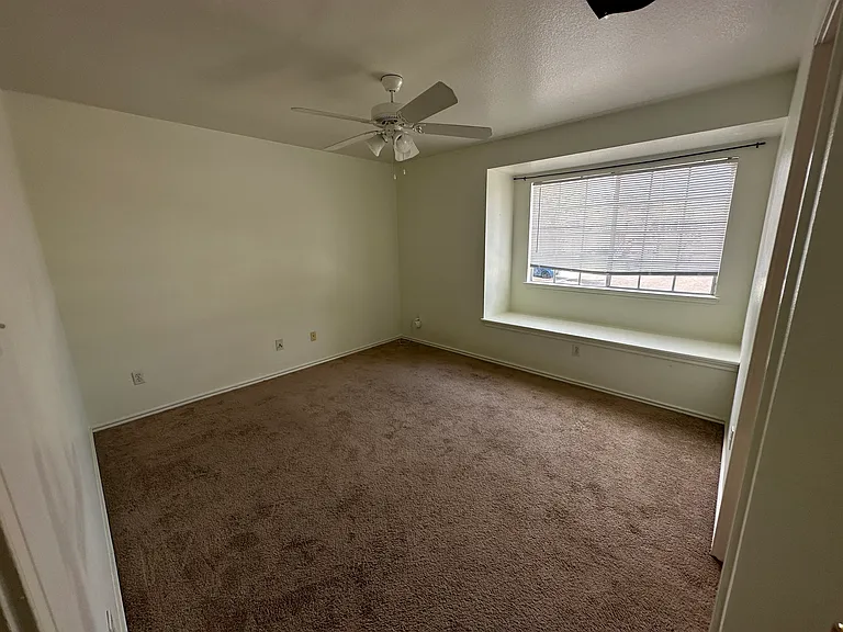 119 Cedargrove St — Photo 7