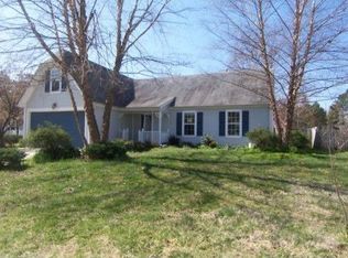 602 Rountable Ct, Suffolk, VA 23434