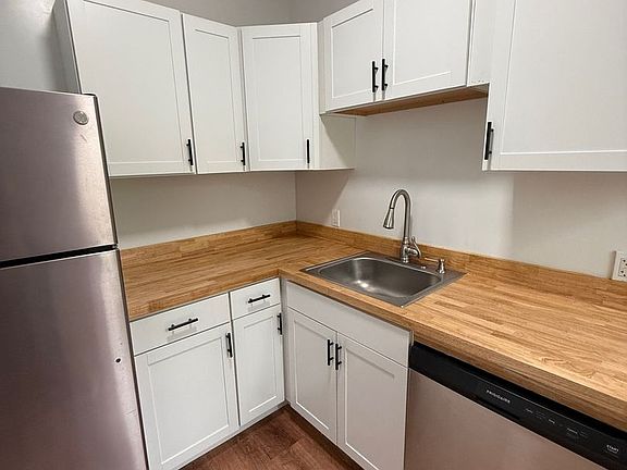 2nd image of 165 Liberty St Floor 3