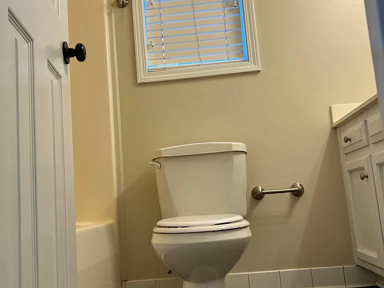 7707 Wyndham Cir — Photo 20