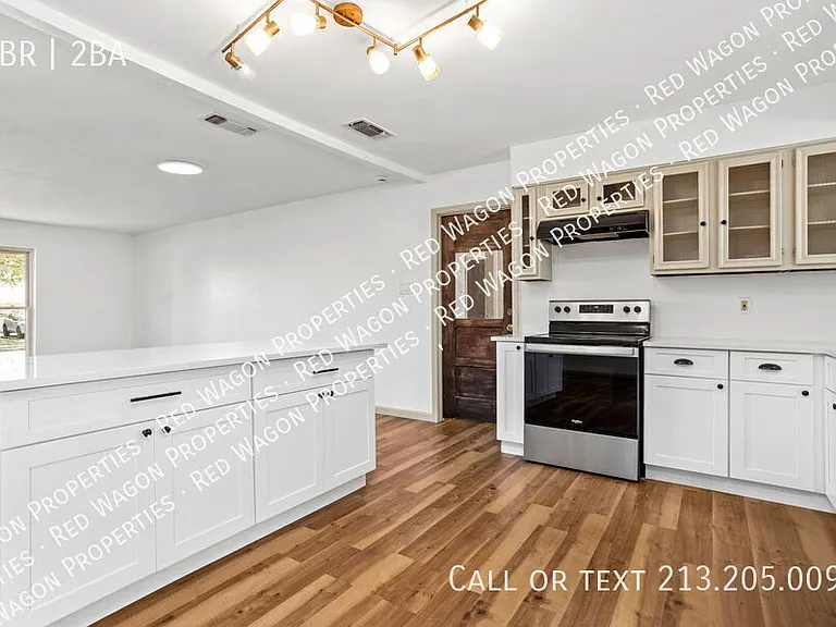 5259 Prince Valiant Dr — Photo 12