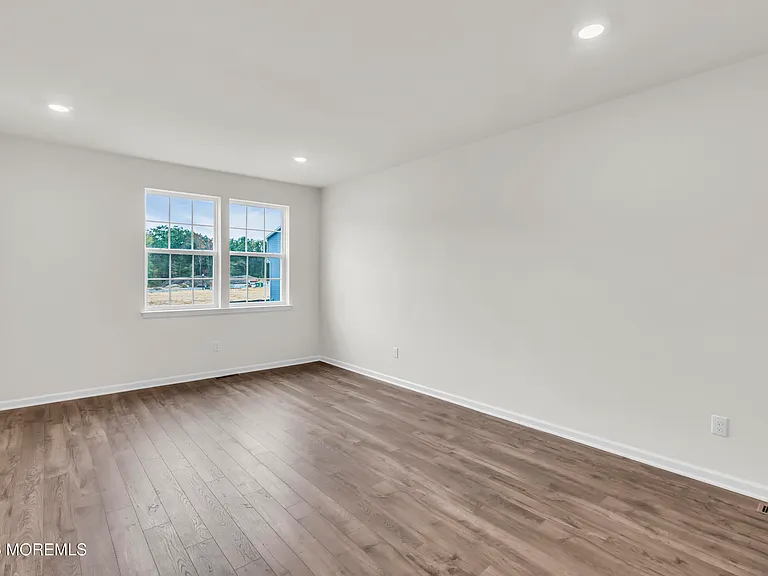 22 Forest Park Dr — Photo 5