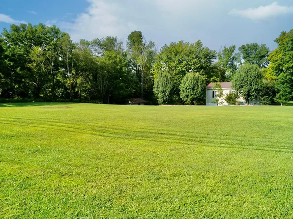 151 Burnett St, Crossville, TN 38555