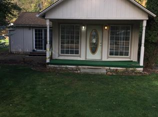 13205 N Main St, Nine Mile Falls, WA 99026