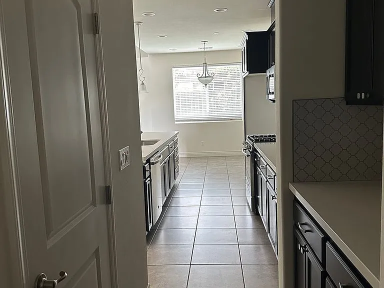 260 Waterfall Rd — Photo 10