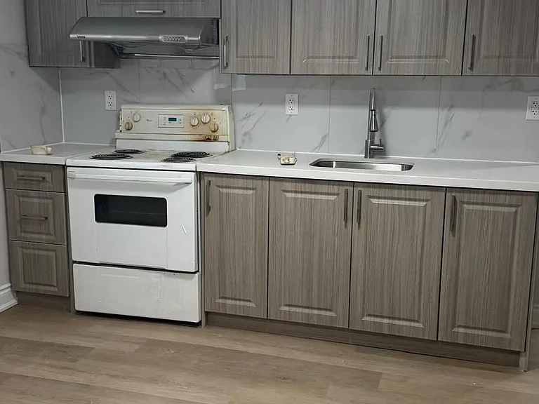 6 Kitson Dr — Photo 23