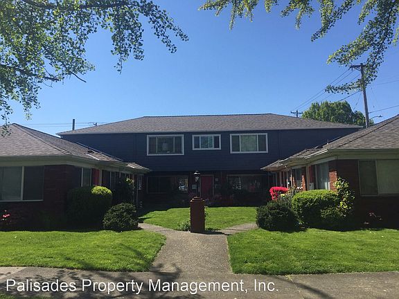 3rd image of 7131 N Maryland Ave #6431882