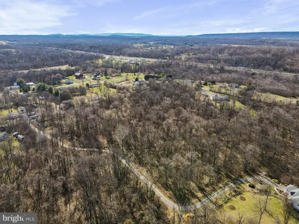 Outback Dr, Bunker Hill, WV 25413