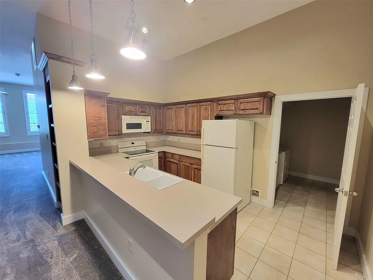Building Photo - 2315 Harborside Dr #205