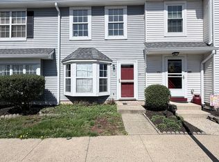 171 Scobee Ln, Somerset, NJ