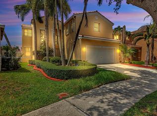 1059 Briar Ridge Rd, Weston, FL 33327
