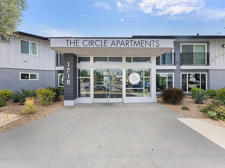 The Circle Apartments at Long Beach — Photo 19