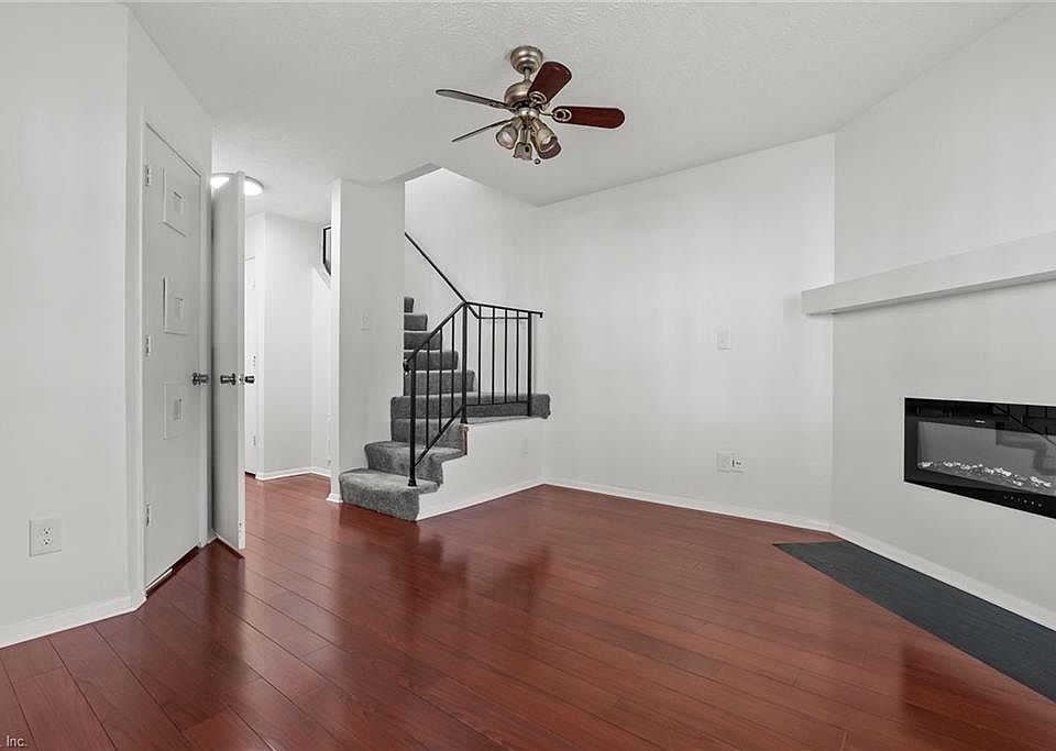 1st image of 437 Lester Rd APT 2