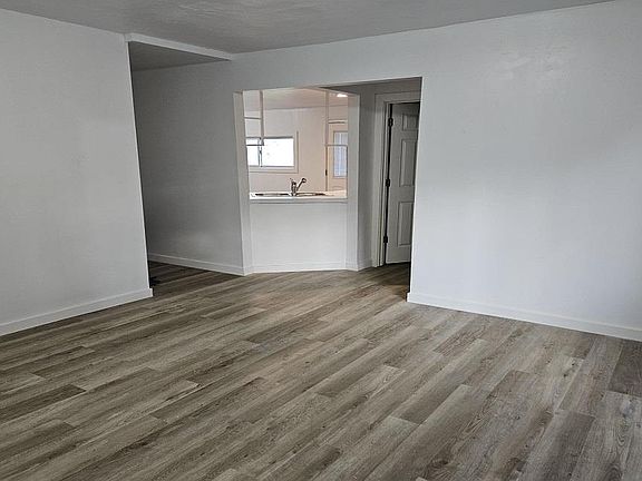 5th image of 459 W Palmer St