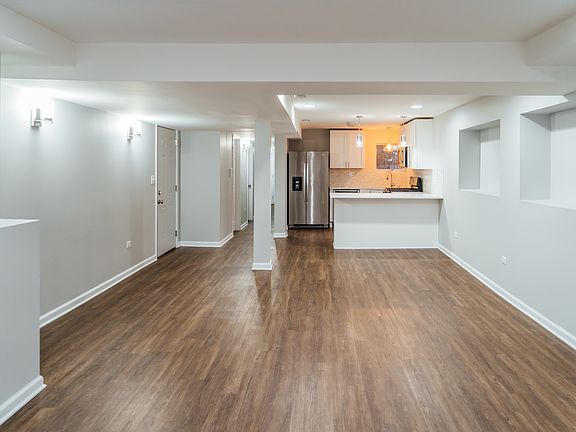 3rd image of 5116 N Kimball Ave