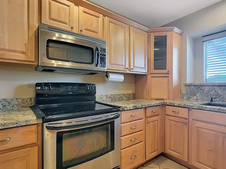 8817 E Dahlia Dr — Photo 8
