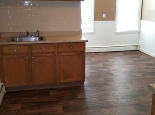 2 Wallace St #2, Providence, RI 02909