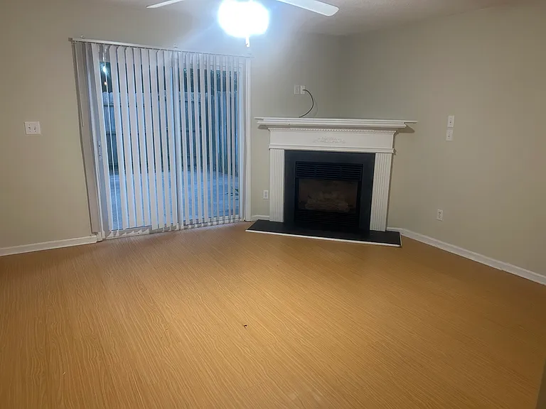 2513 Bluff View Ct #A — Photo 7