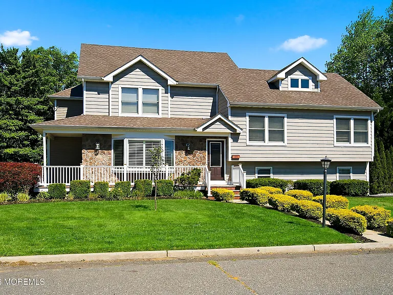 39 Hilltop Rd — Photo 6