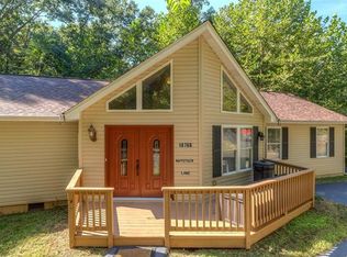 18768 Haystack Ln, Chesterfield, MO 63005