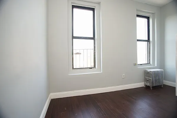 Rented by Norman Raindel, LREB | media 23