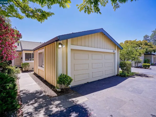 176 Holiday Hills Dr, Martinez, CA 94553